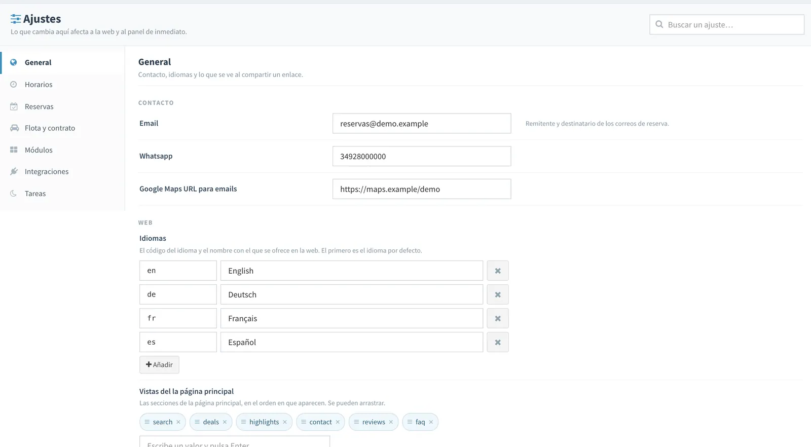 Pantalla de configuración con los ajustes agrupados por materia y los idiomas de la web